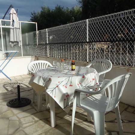 Joli Studio Calme Avec Terrasse Daire Nice Dış mekan fotoğraf
